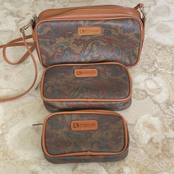 Contessa Da Vinci Paisley Print Faux Leather Crossbody & 2 Matching Clutches - Picture 2 of 15